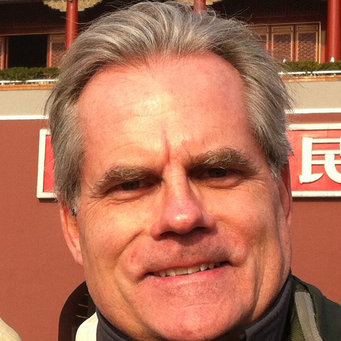 Scott Wallace headshot